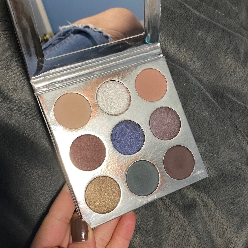 Kylie Cosmetics Holiday Palette